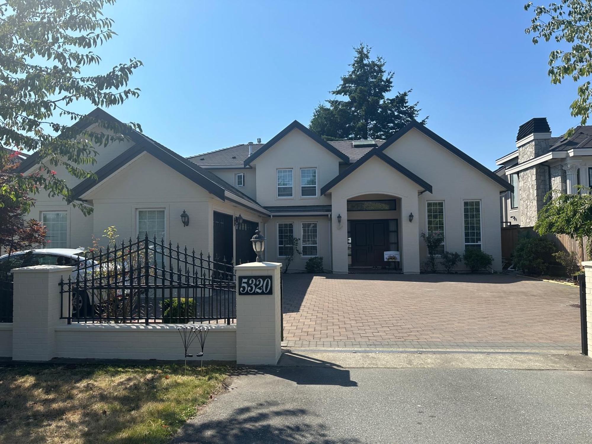 Vancouver Luxury Homestay Ричмънд Екстериор снимка